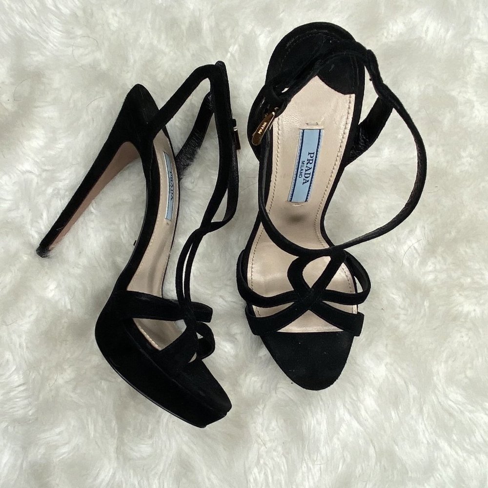 PRADA SUEDE PUMPS